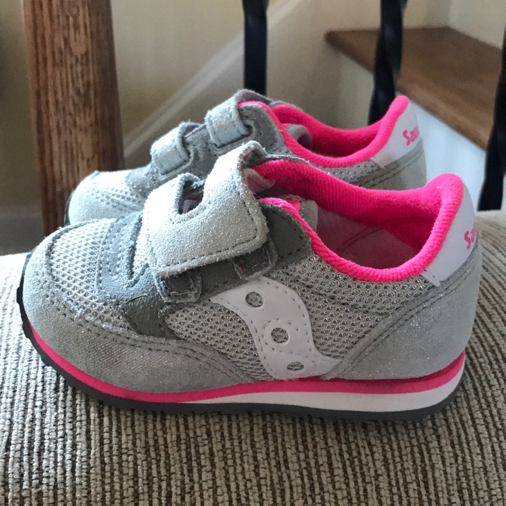 Saucony toddler shoes size 5